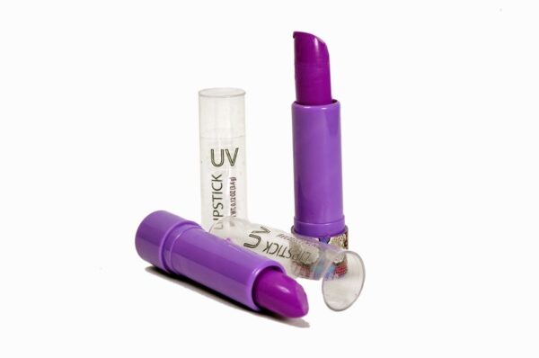 UV Long-Lasting Purple Lipstick - Intense Color & Comfort