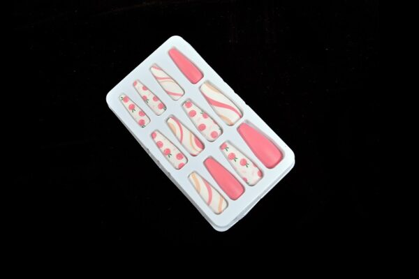 12 Pcs Pink Floral Press-On Nails Long Coffin Artificial Nail Set